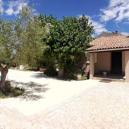 Ferienhaus Aqua Mit Pool Jadreški Extérieur photo