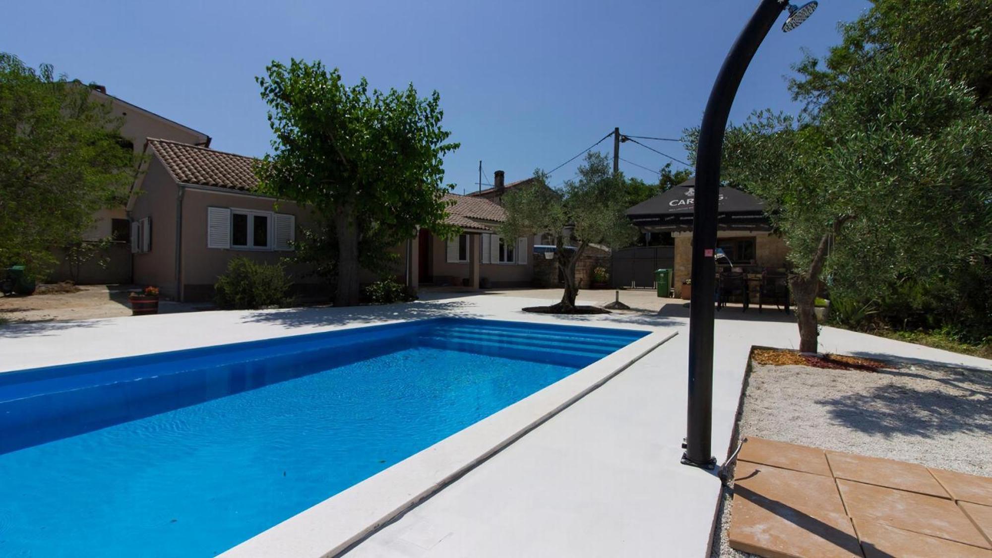 Ferienhaus Aqua Mit Pool Jadreški Extérieur photo