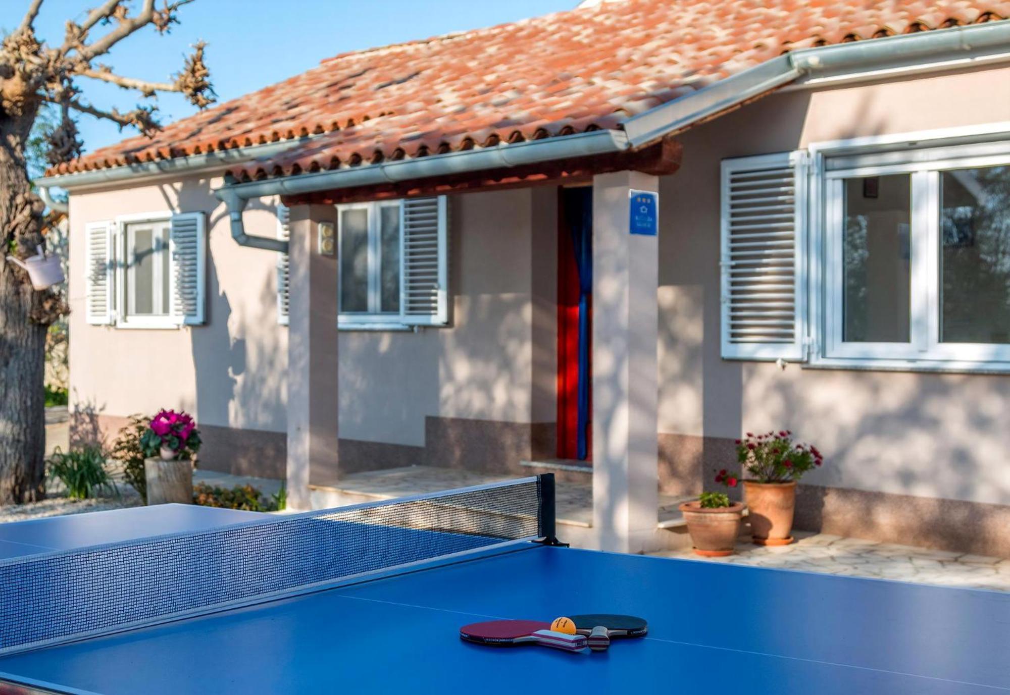 Ferienhaus Aqua Mit Pool Jadreški Extérieur photo